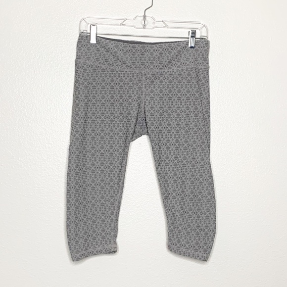 PRANA Gray Cropped Athletic Legging Pants Medium
